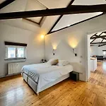 Superbe Loft En Plein Coeur Du Centre-Ville !